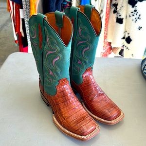 New! Tony Lama Brandy Caiman Belly Tail Boot
